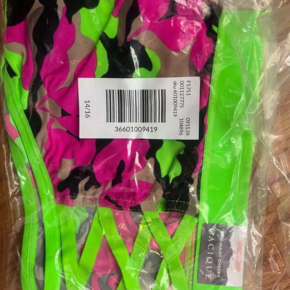 Neon Camo panties NEW WITH TAGS - Picture 2 of 3